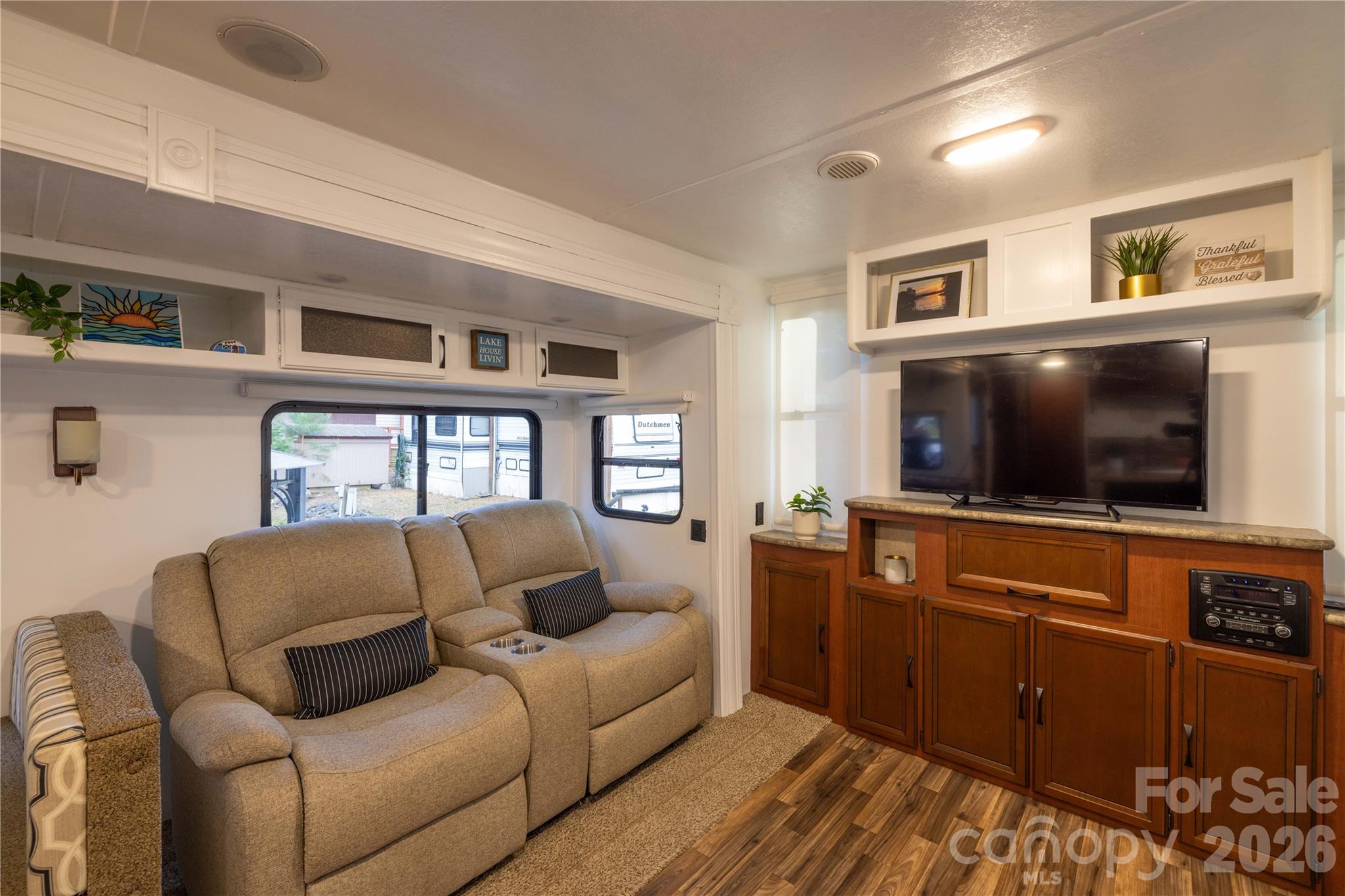 Twin Harbor - Residential