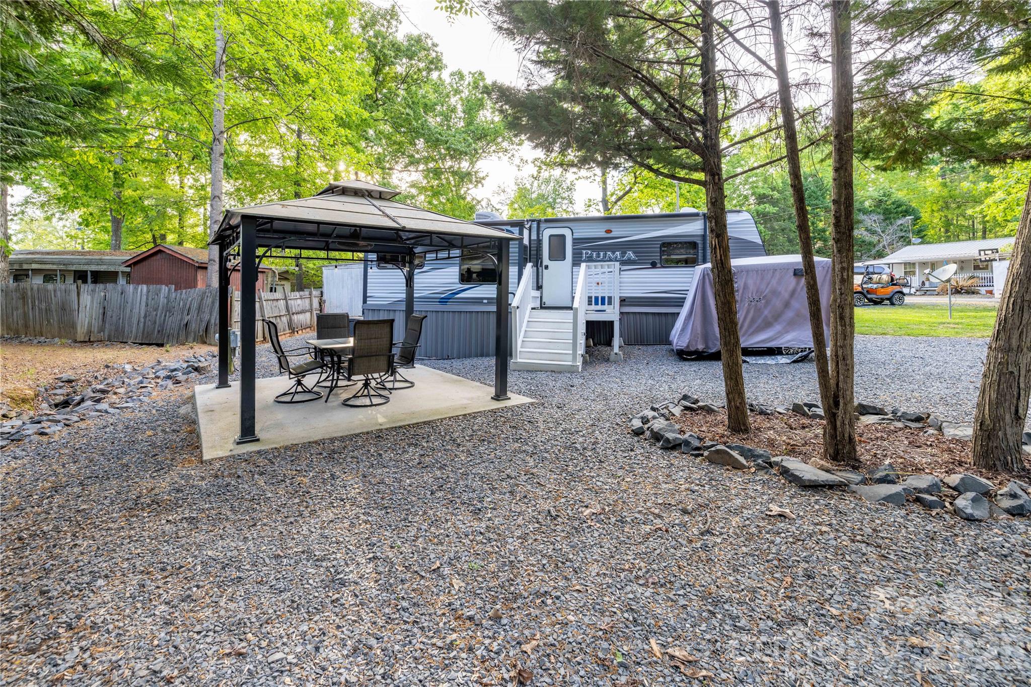 Twin Harbor - Residential