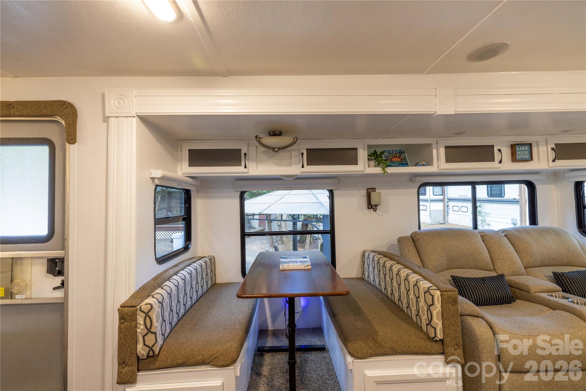 Twin Harbor - Residential