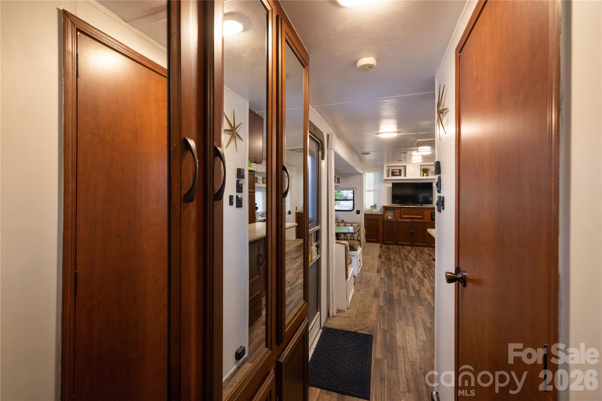 Twin Harbor - Residential