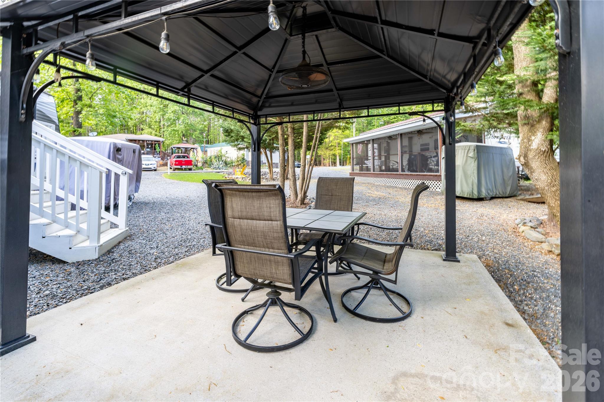 Twin Harbor - Residential