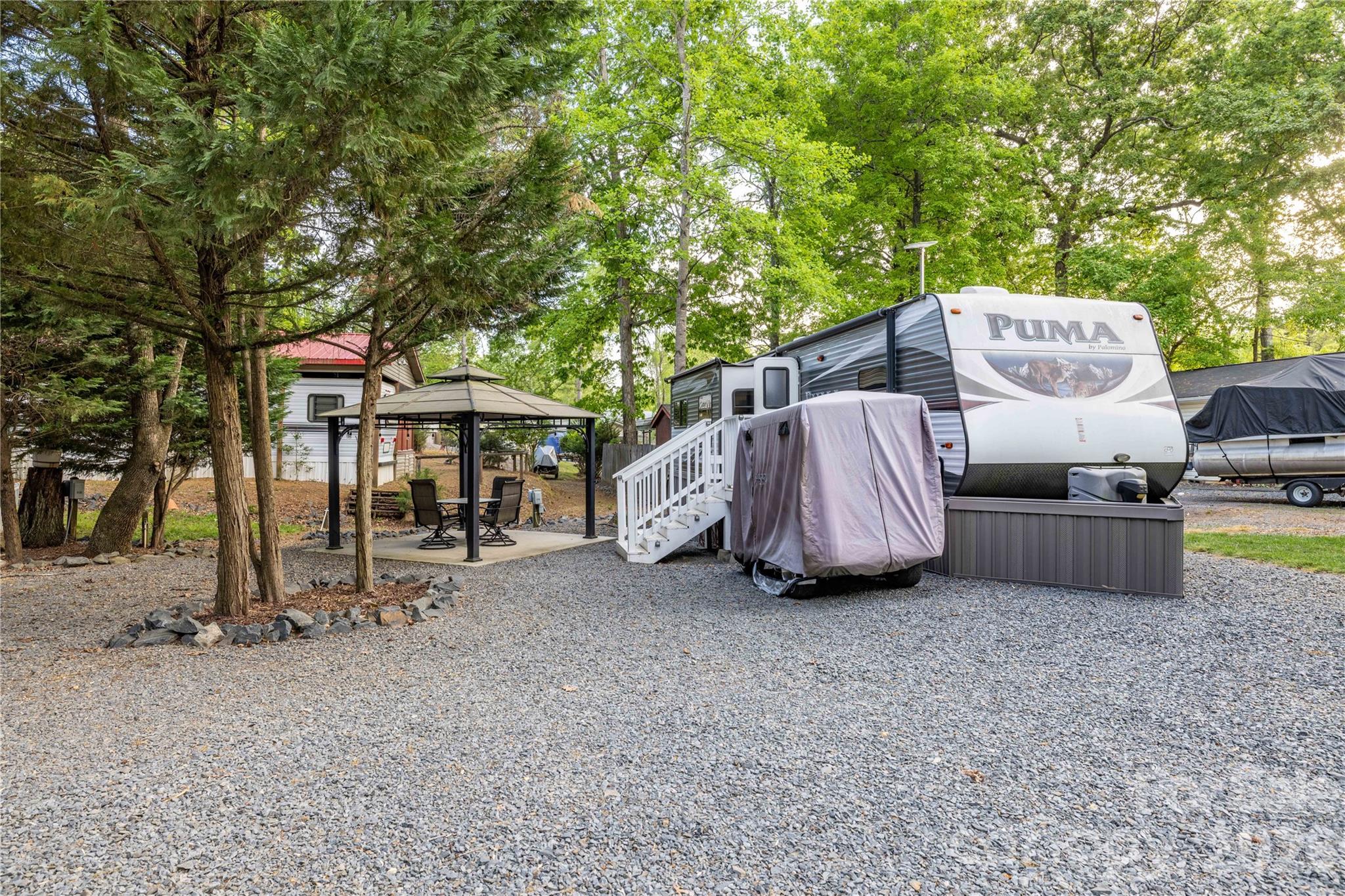 Twin Harbor - Residential