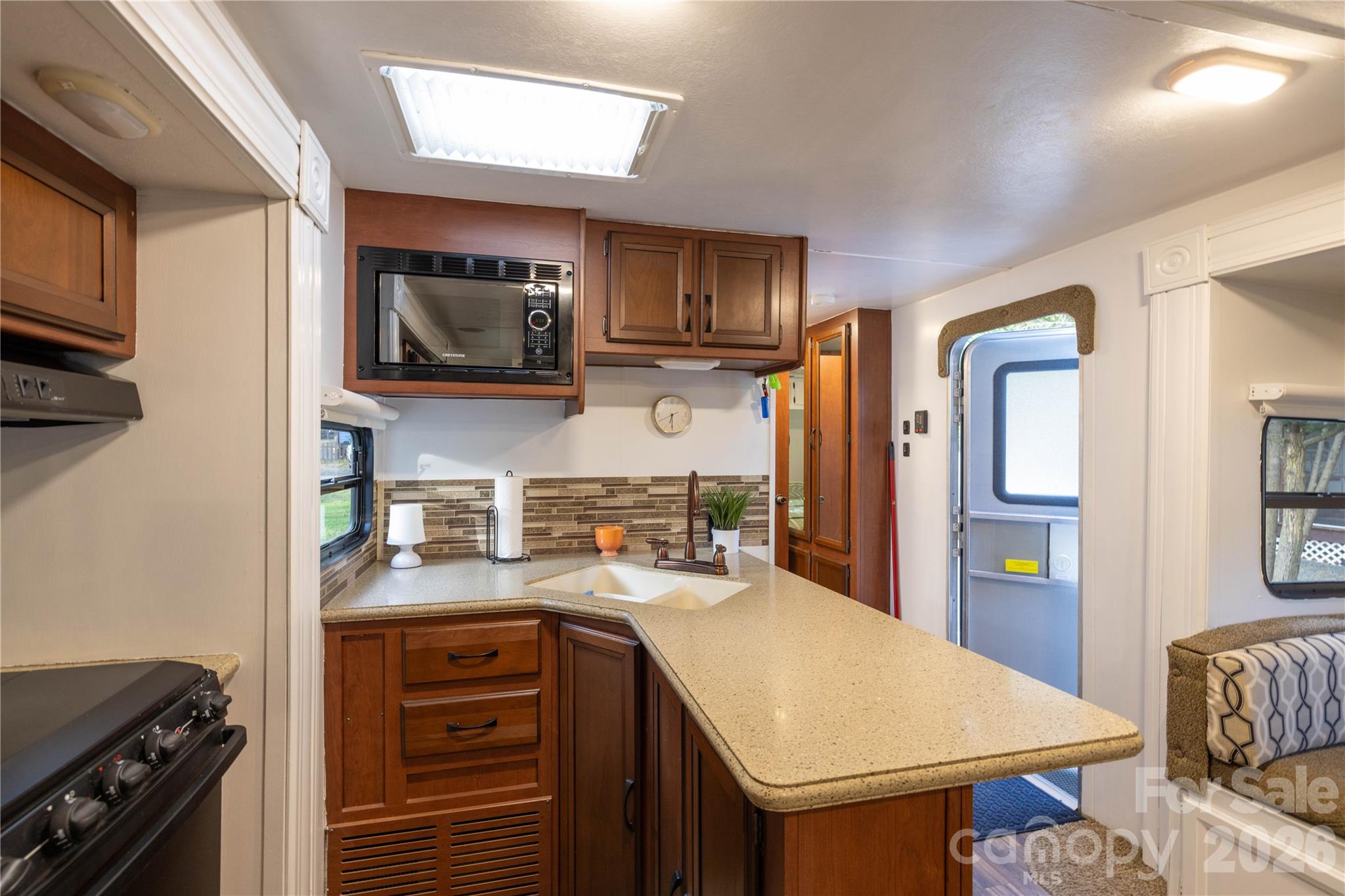 Twin Harbor - Residential