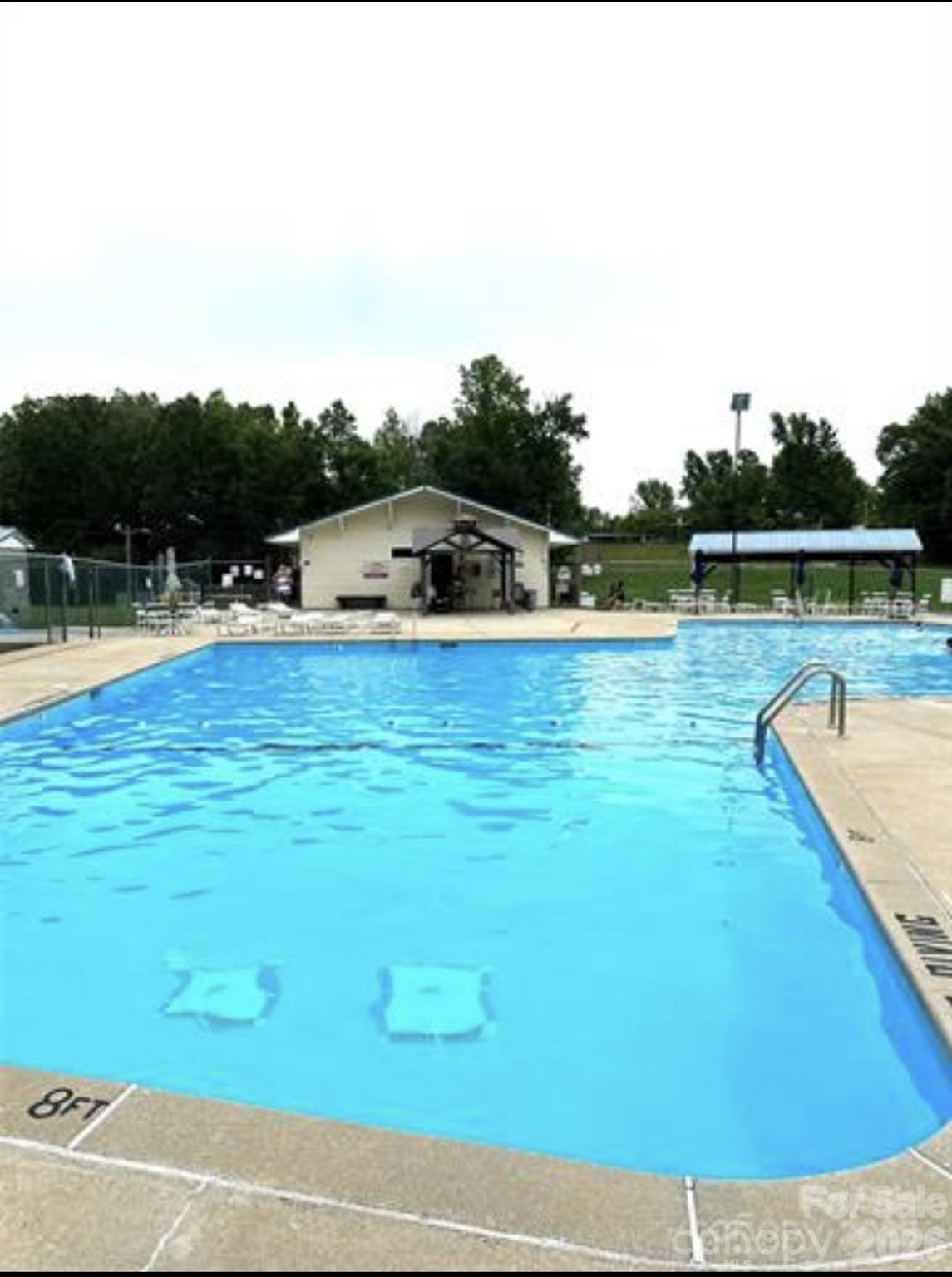 Twin Harbor - Residential