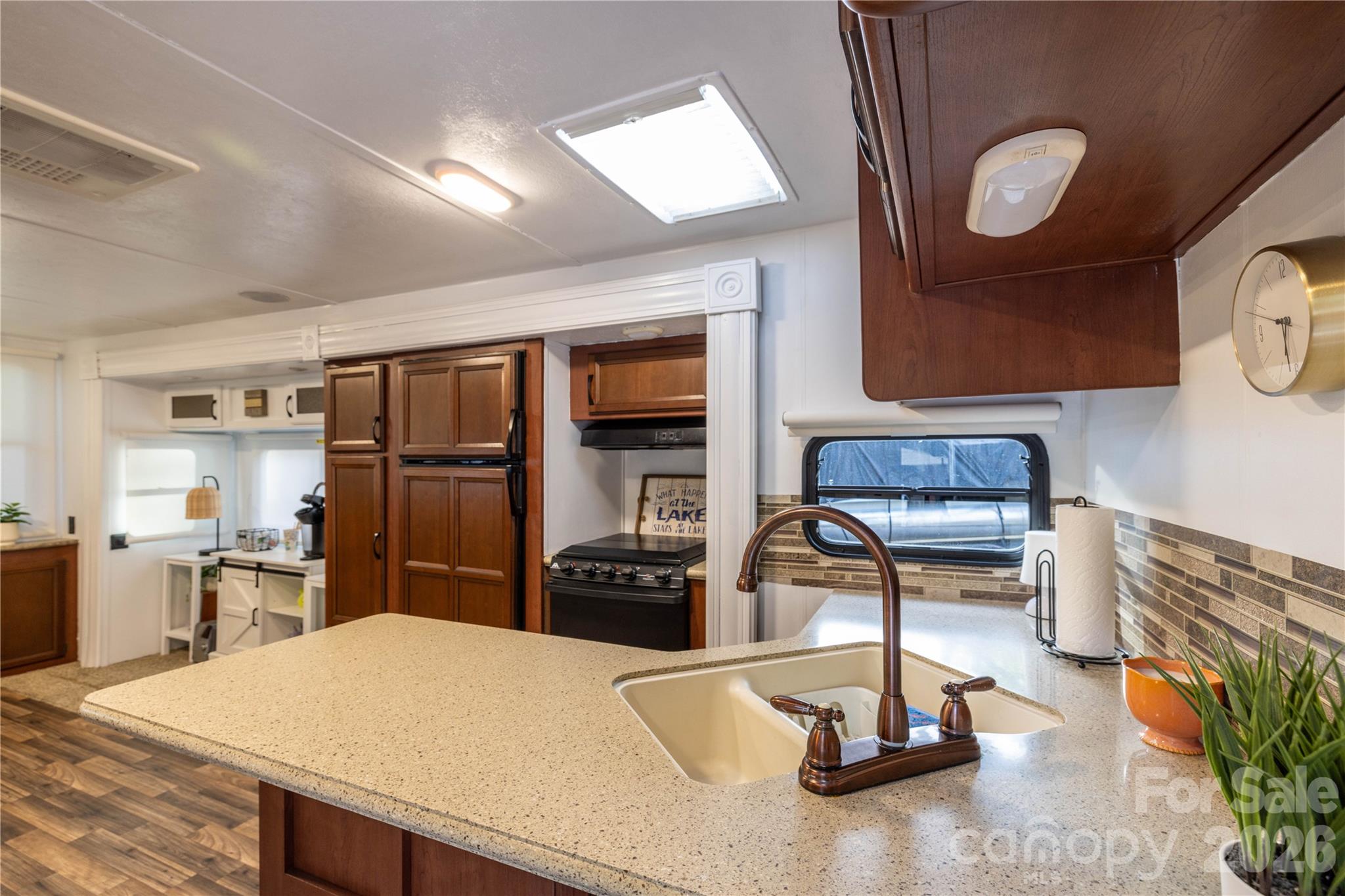 Twin Harbor - Residential