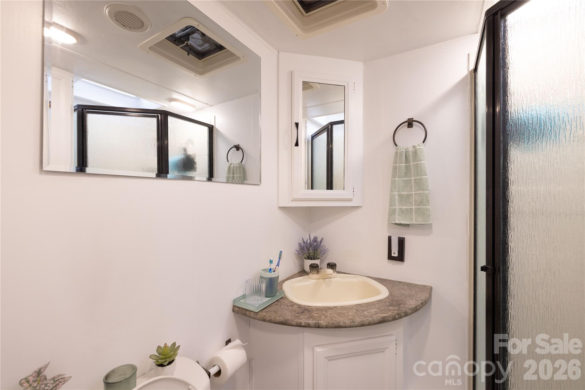 Twin Harbor - Residential