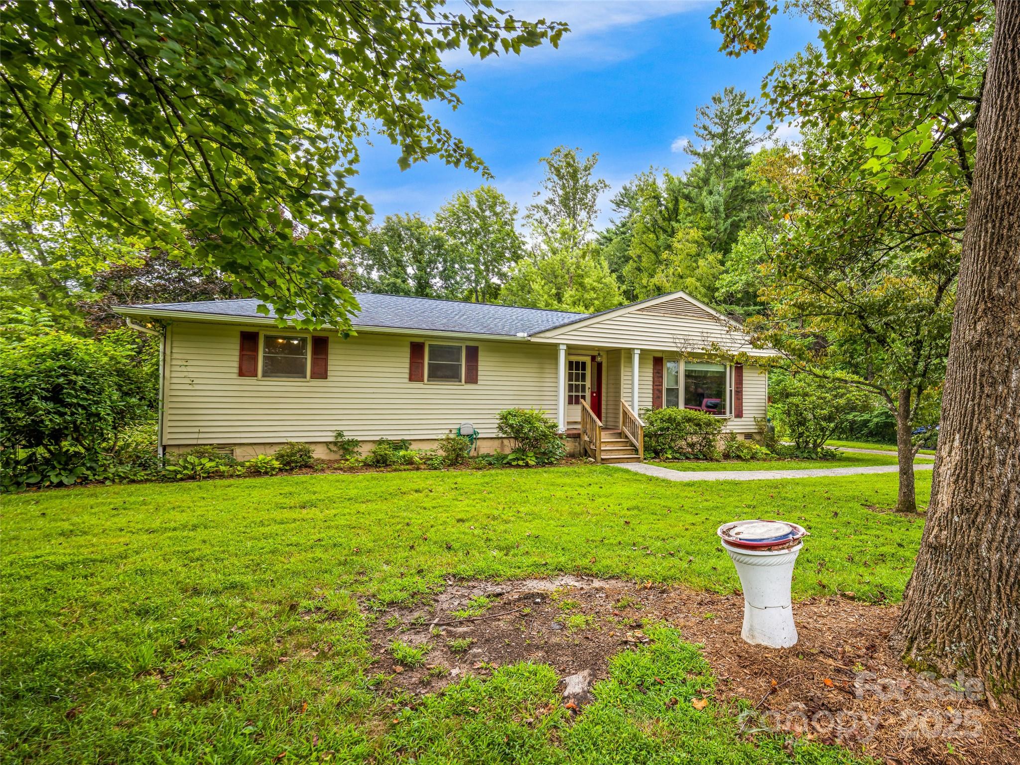 1066 Maplewood Court