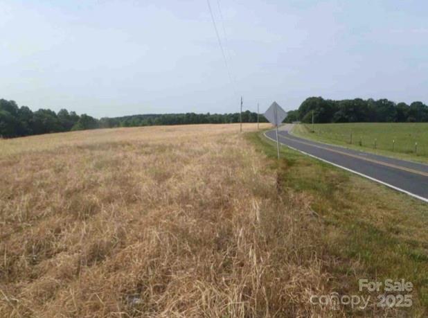 000 County Line Road