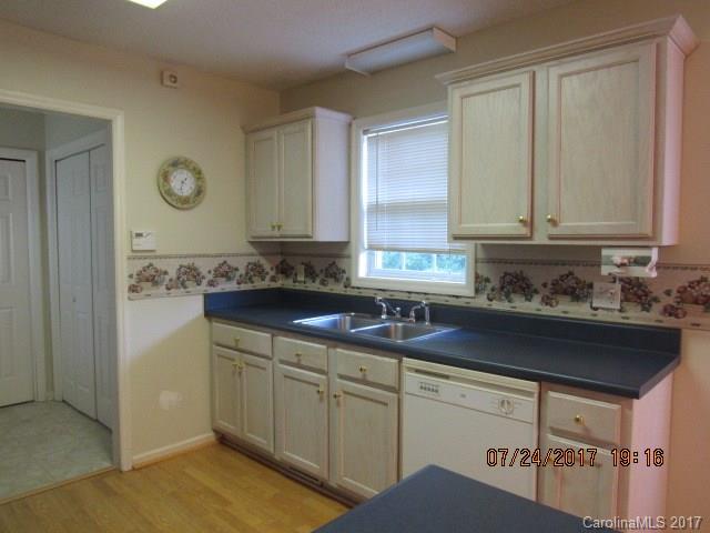 HUNTERS RIDGE - Residential