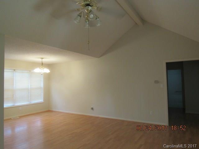 HUNTERS RIDGE - Residential