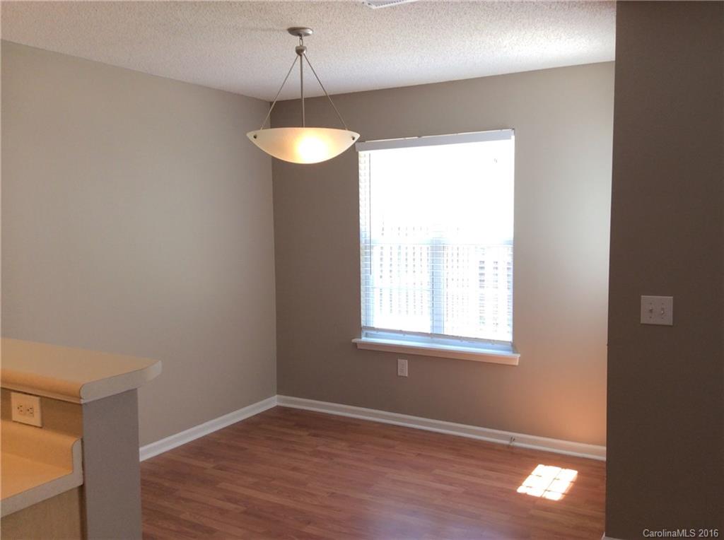 Elizabeth Townes - Residential Lease