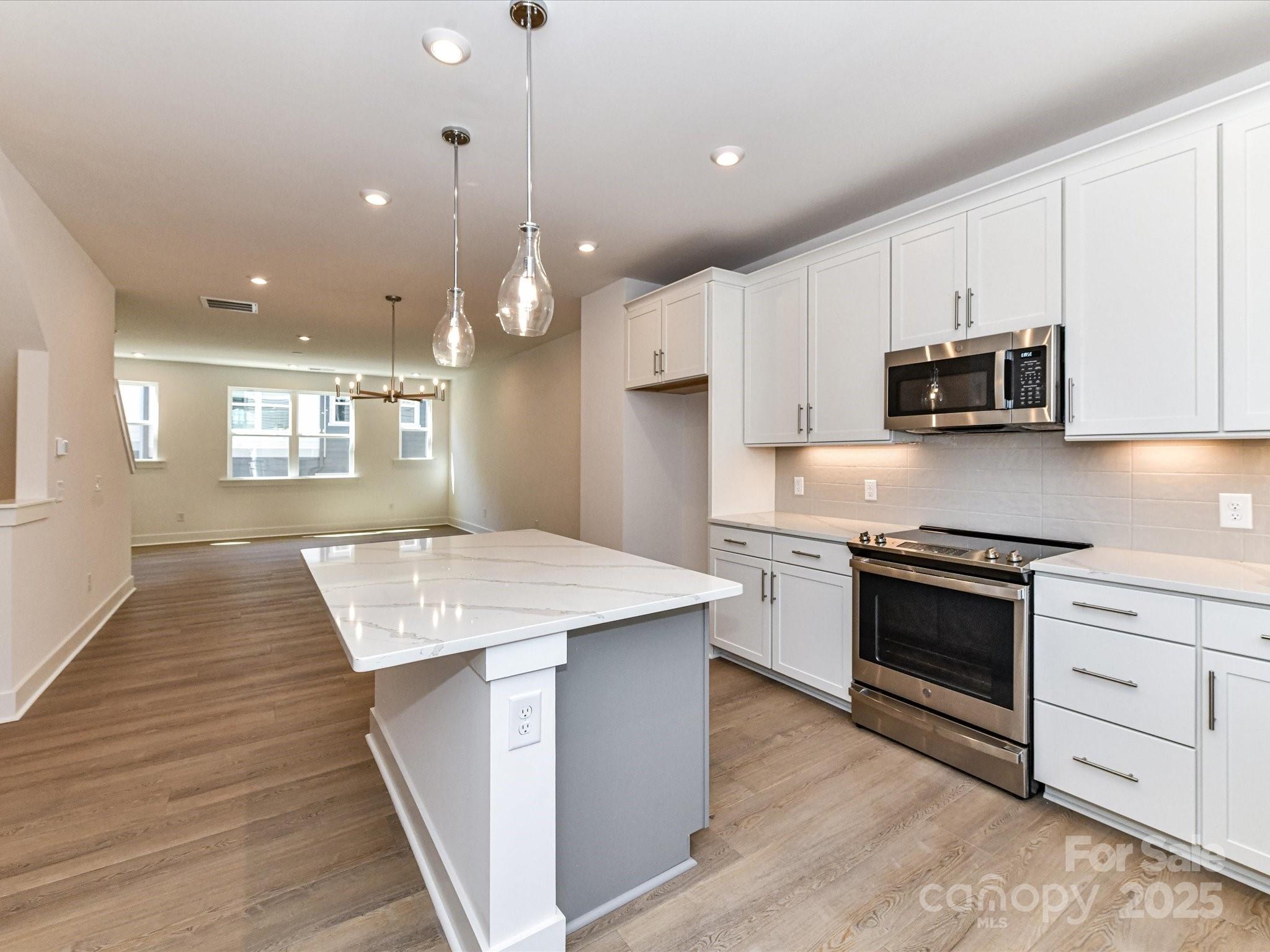 Context at Oakhurst - Residential