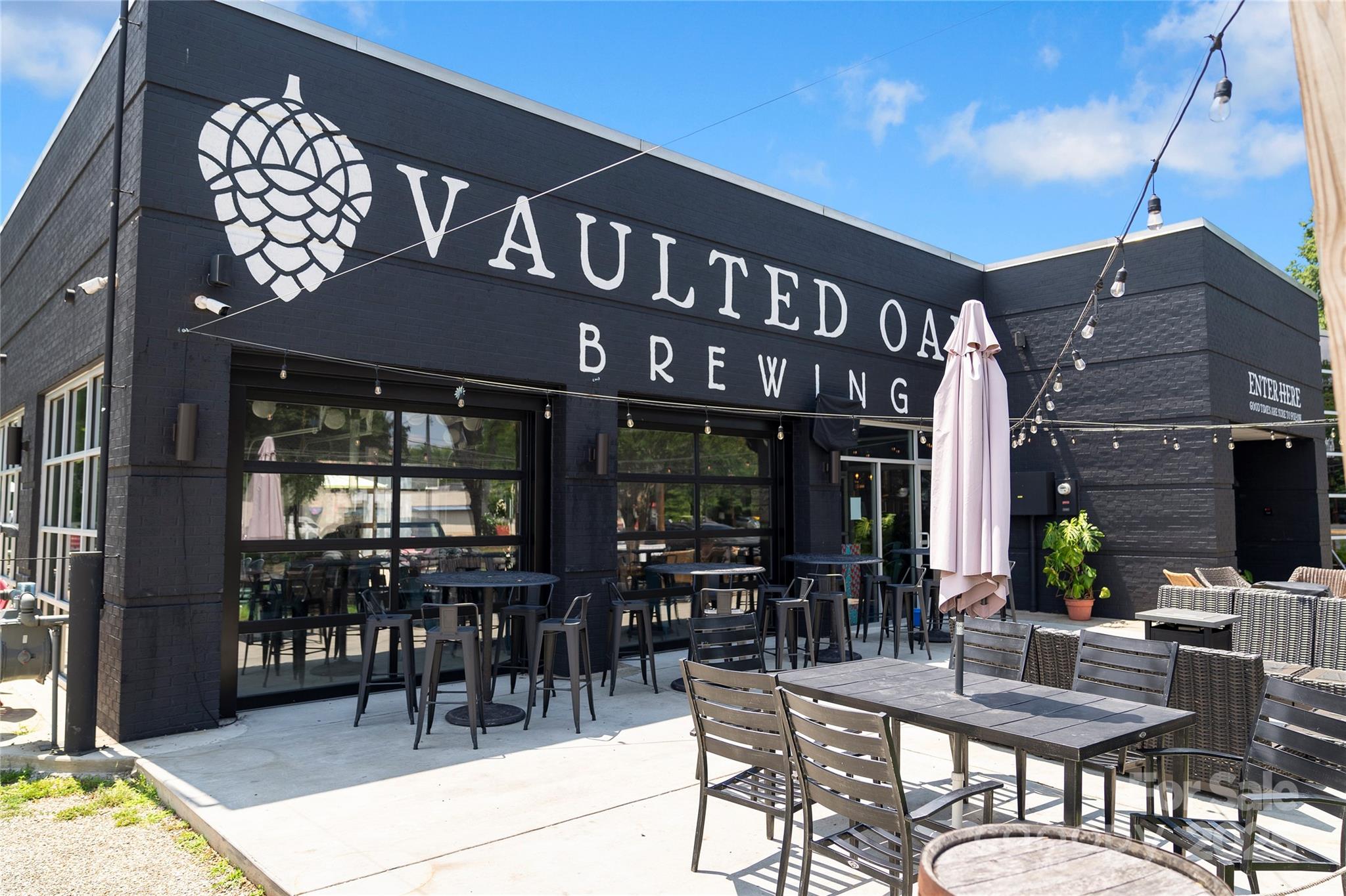 Context at Oakhurst - Residential