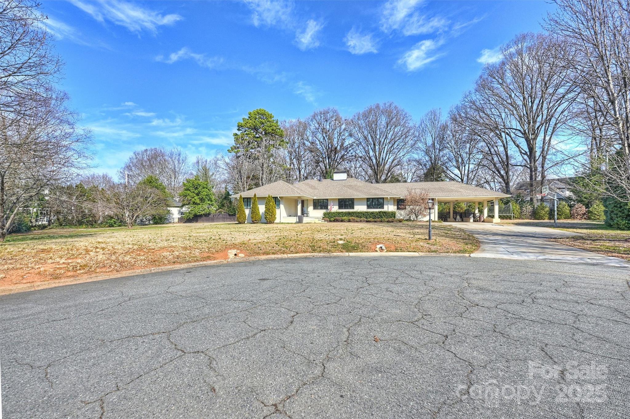 2100 Sunderland Place
