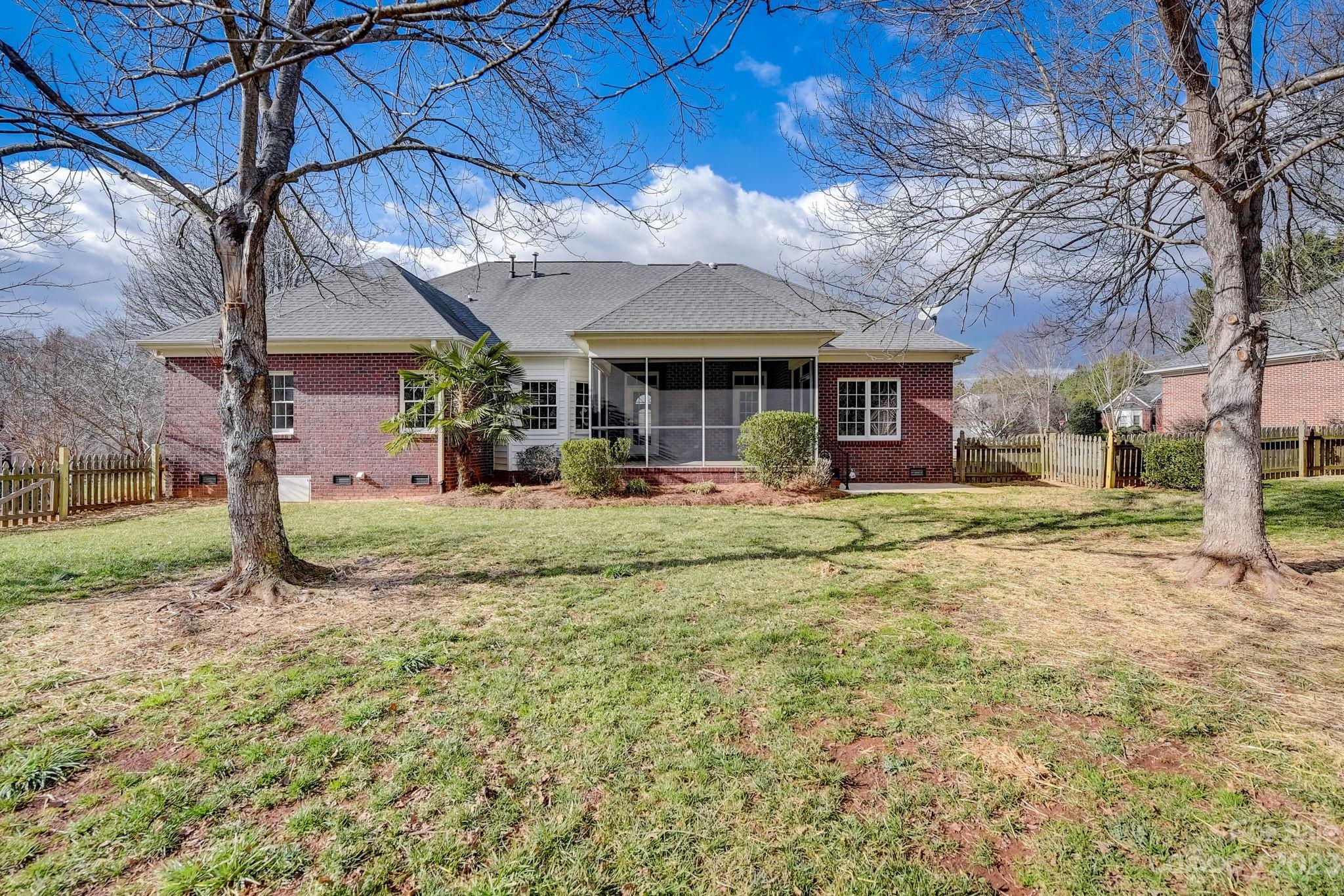 Forest Pointe - Residential