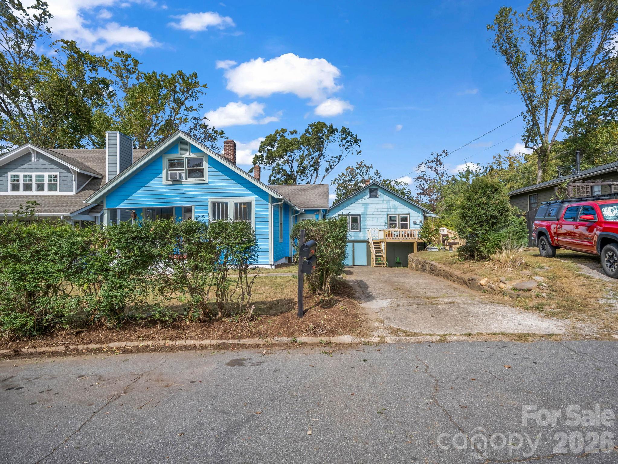 198 & 200 Courtland Place