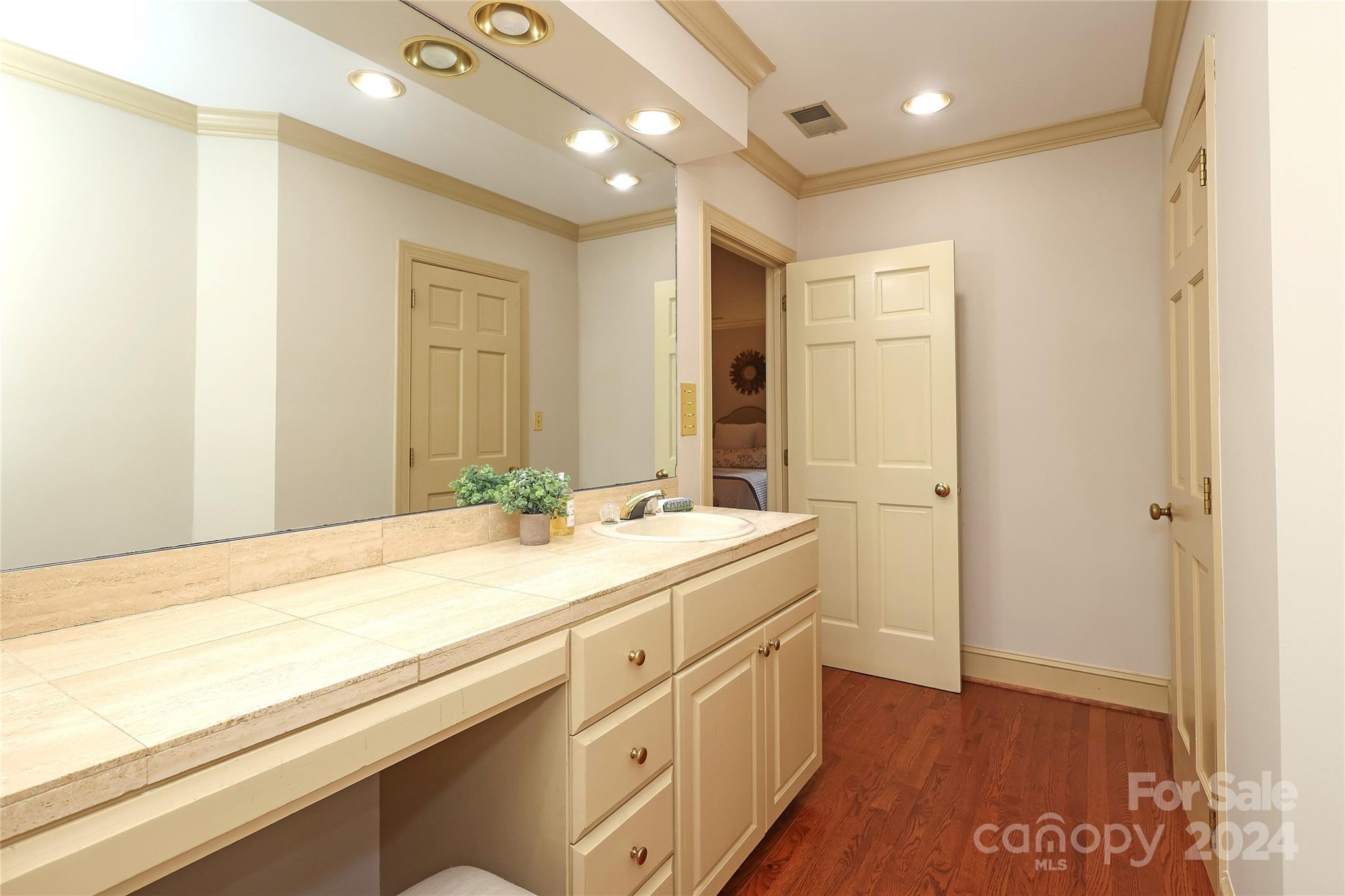 Deering Oaks - Residential