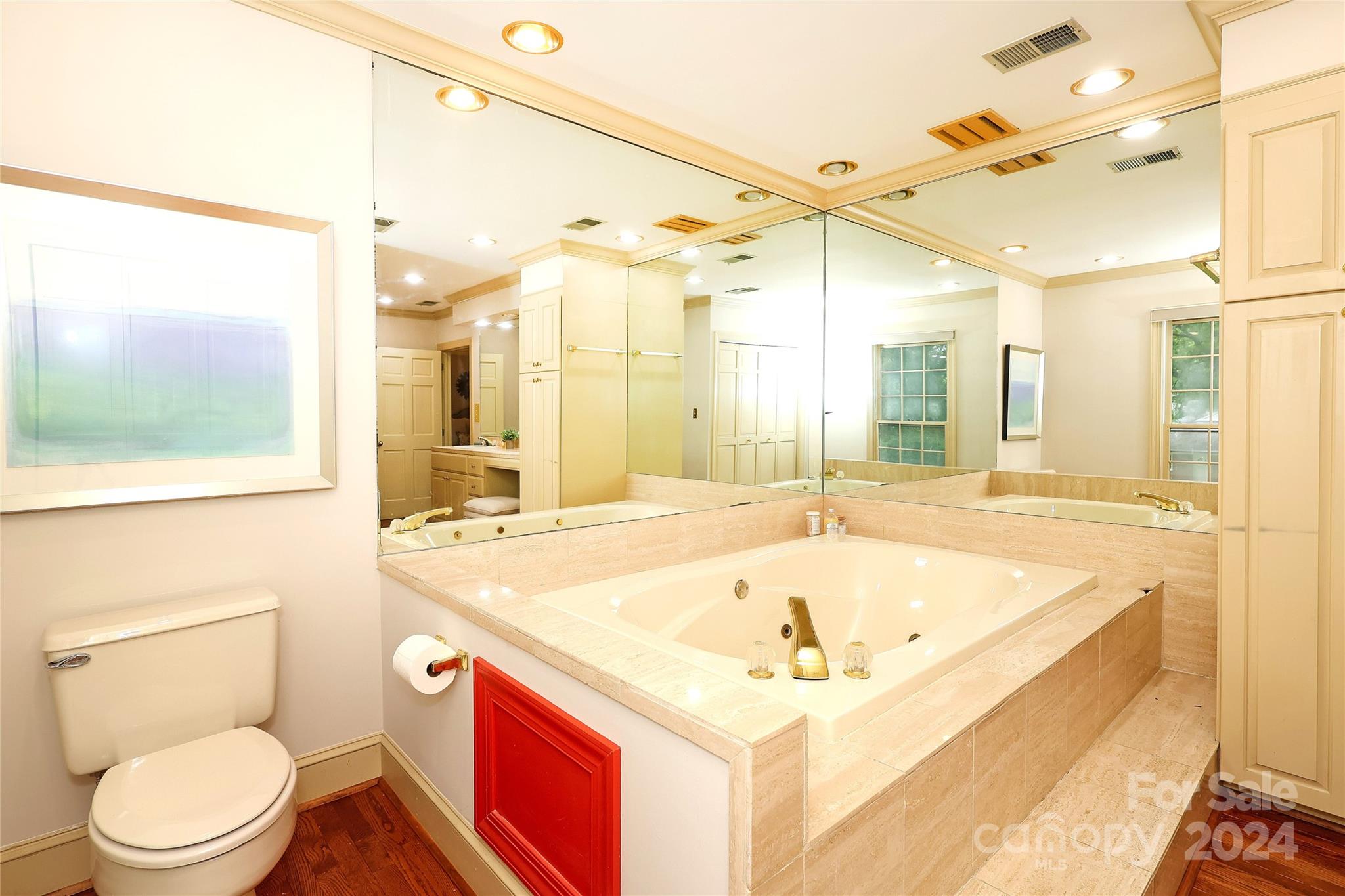 Deering Oaks - Residential