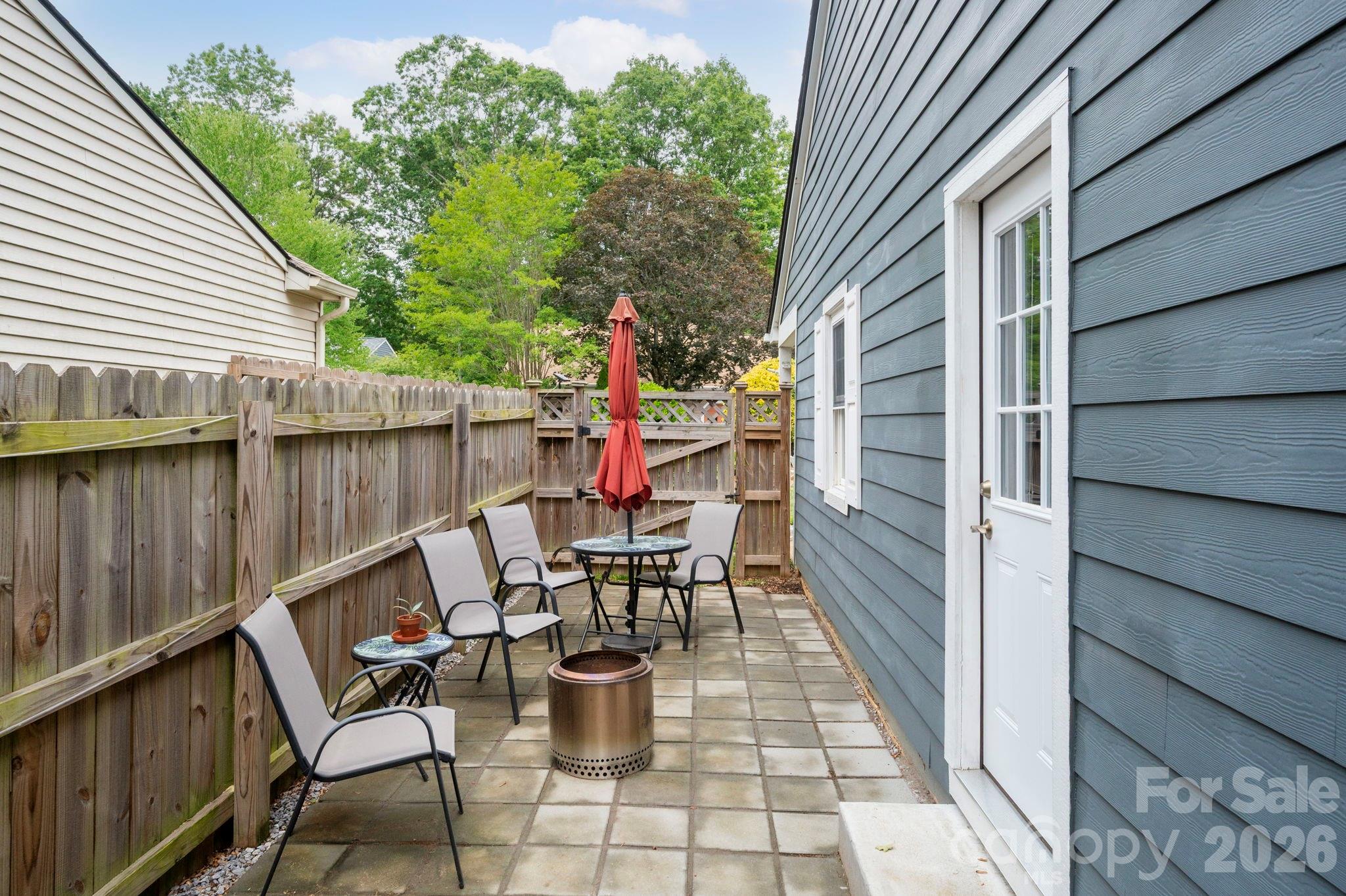 Hunters Trace - Residential