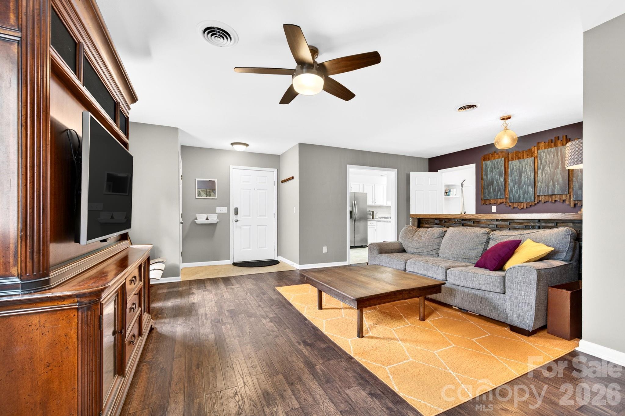 Hunters Trace - Residential