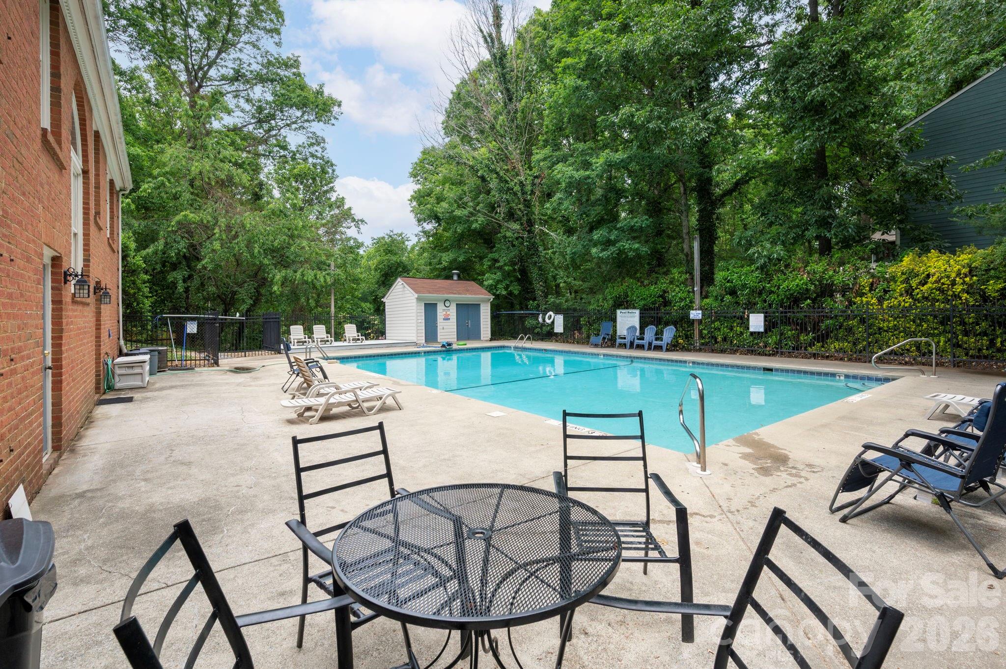 Hunters Trace - Residential