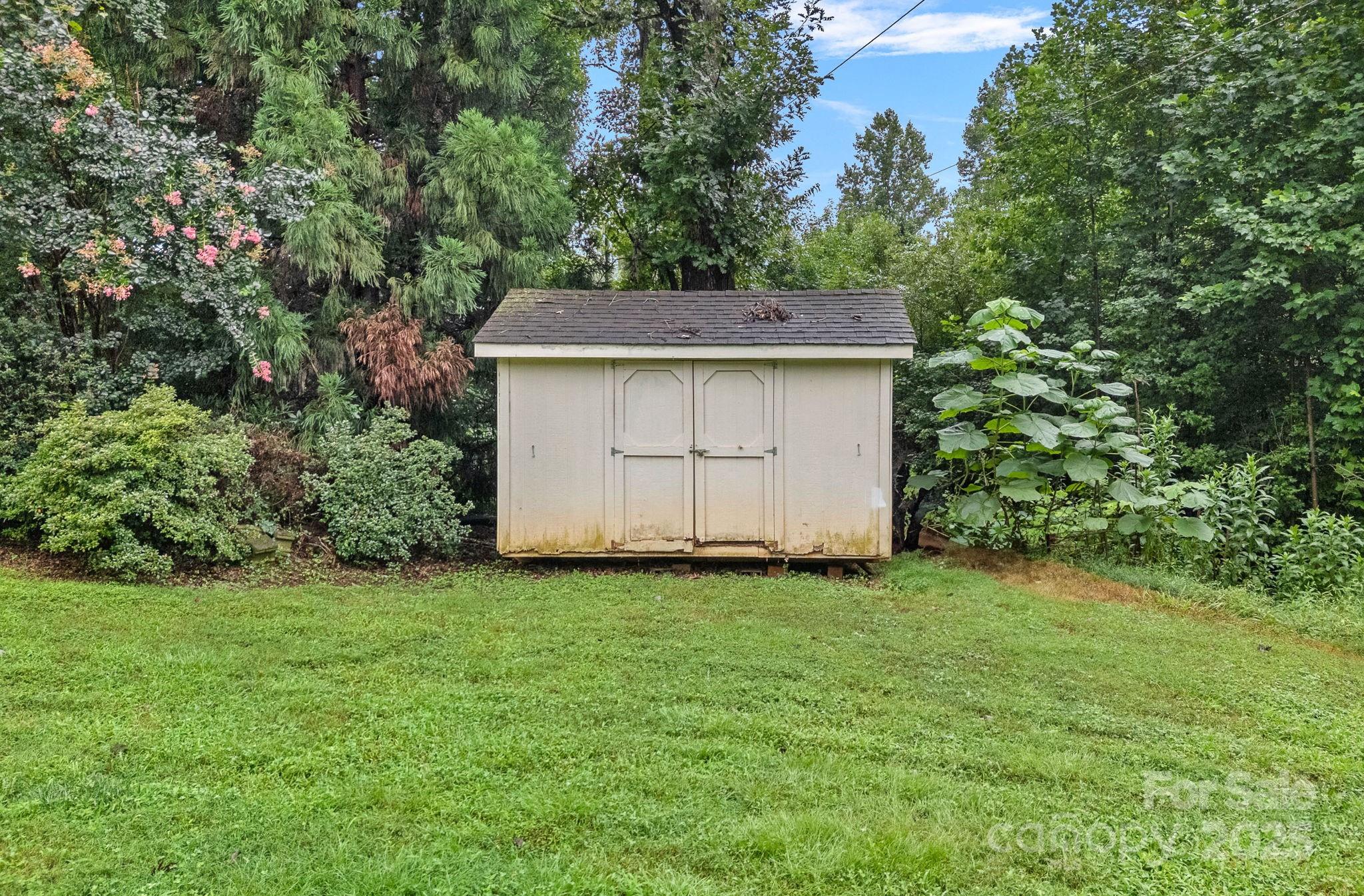 Meadow Oaks - Residential