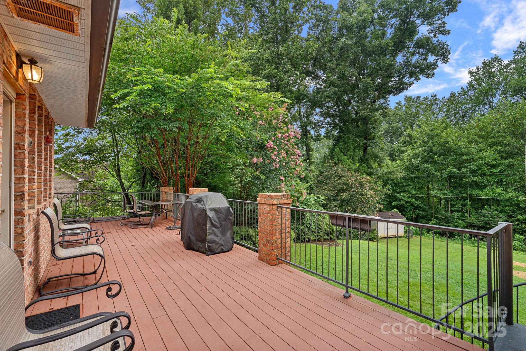 Meadow Oaks - Residential