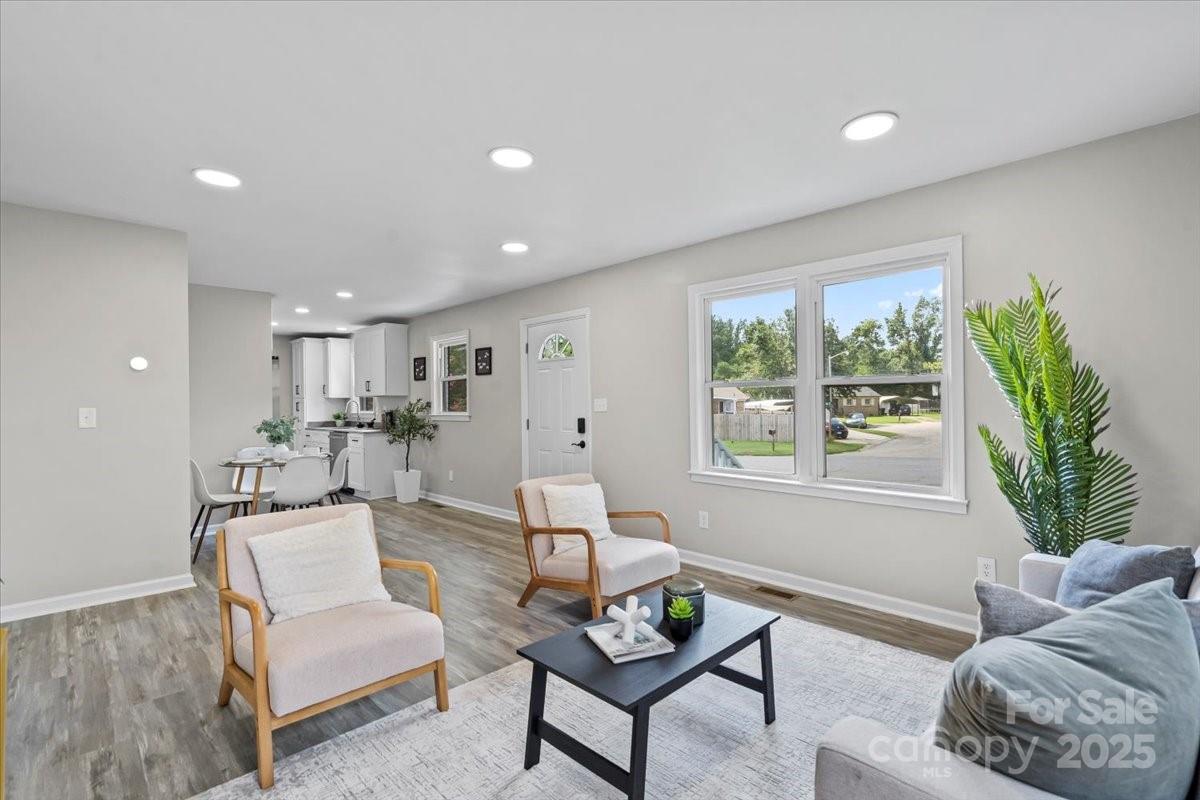 1645 Memorial Drive