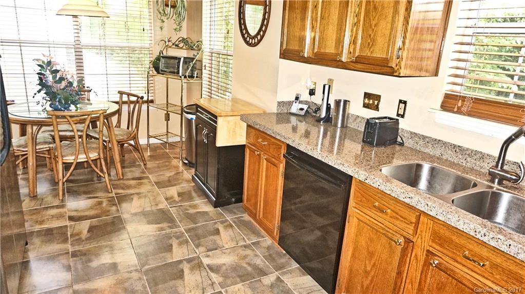 Olde Whitehall - Residential