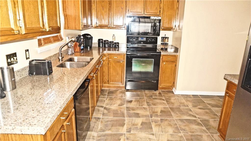 Olde Whitehall - Residential