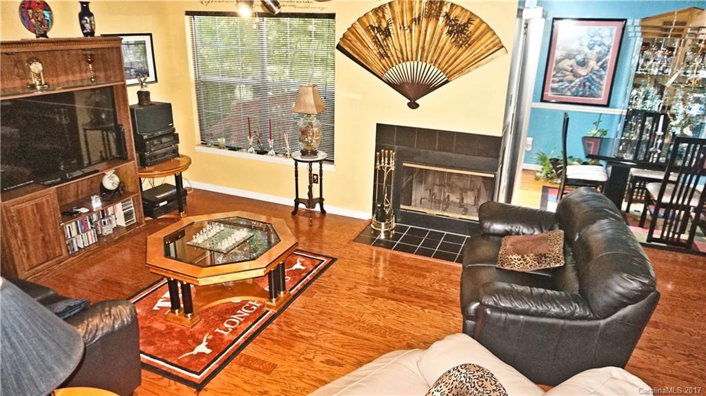 Olde Whitehall - Residential