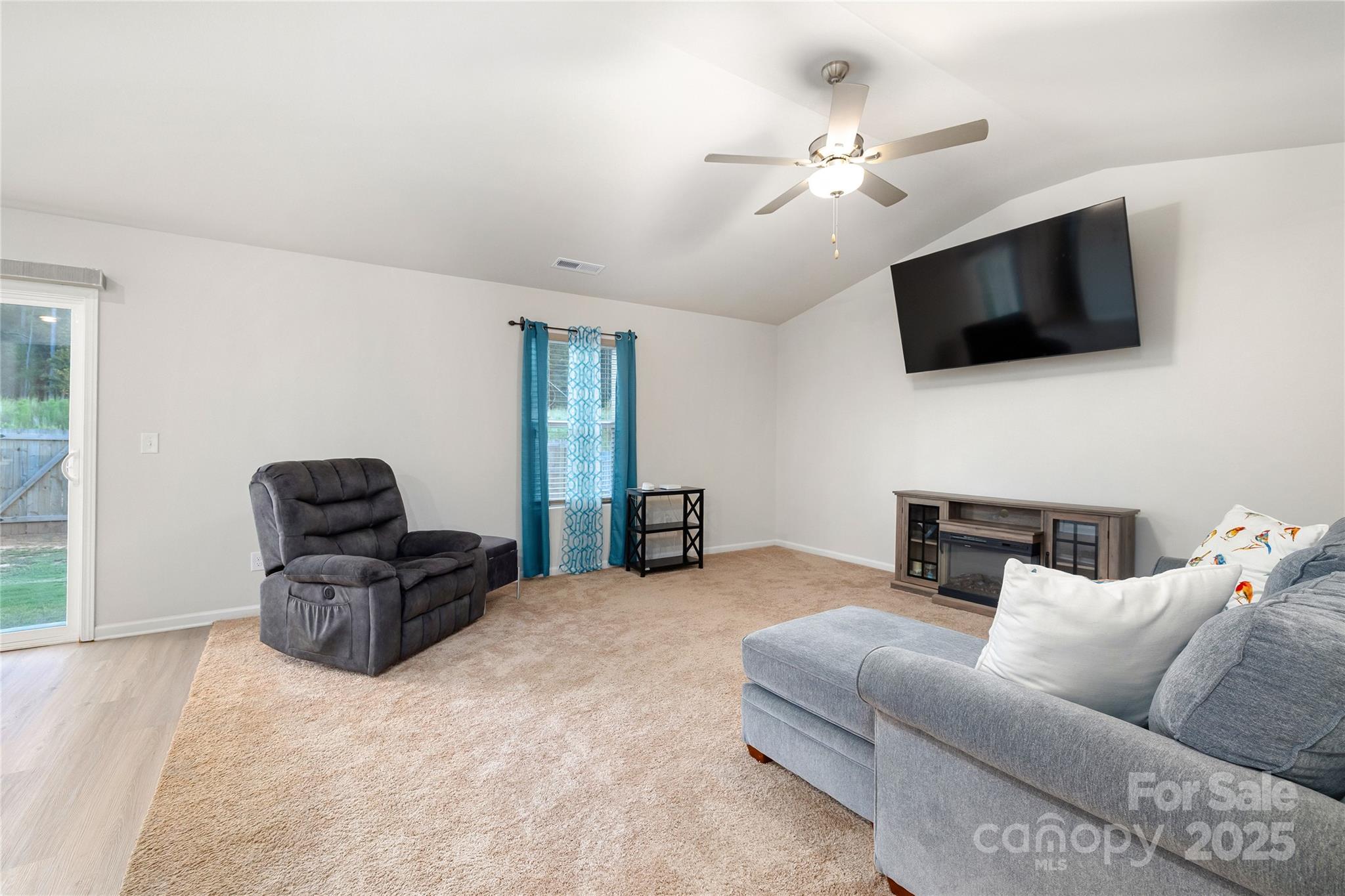 Knights Bridge - Residential