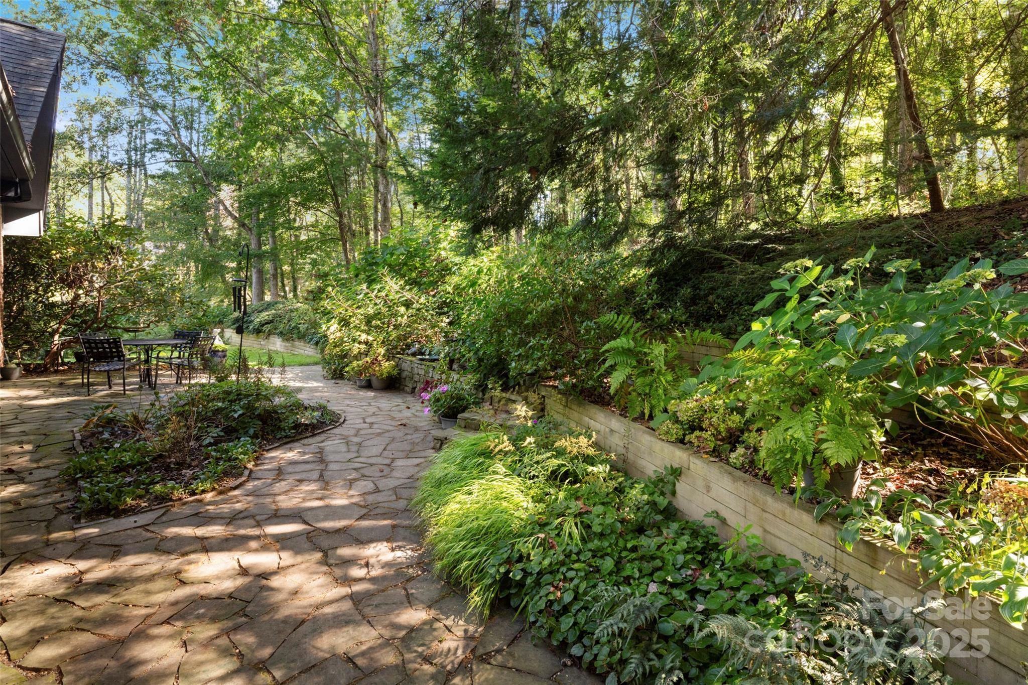 18 Brook Forest Drive
