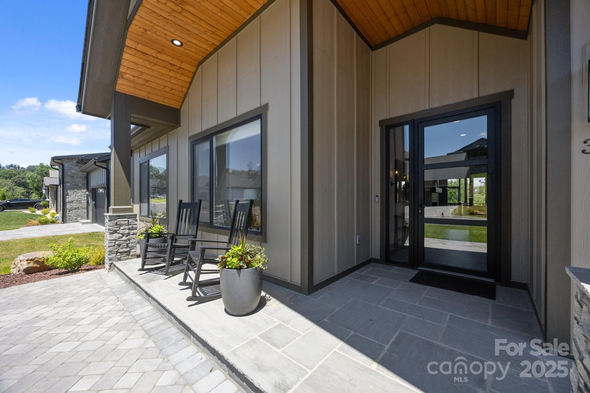 318 Avery Trail Drive