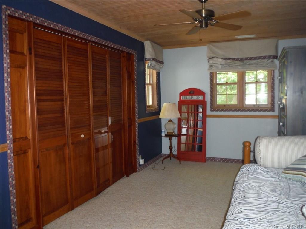 Rumbling Bald on Lake Lure - Residential