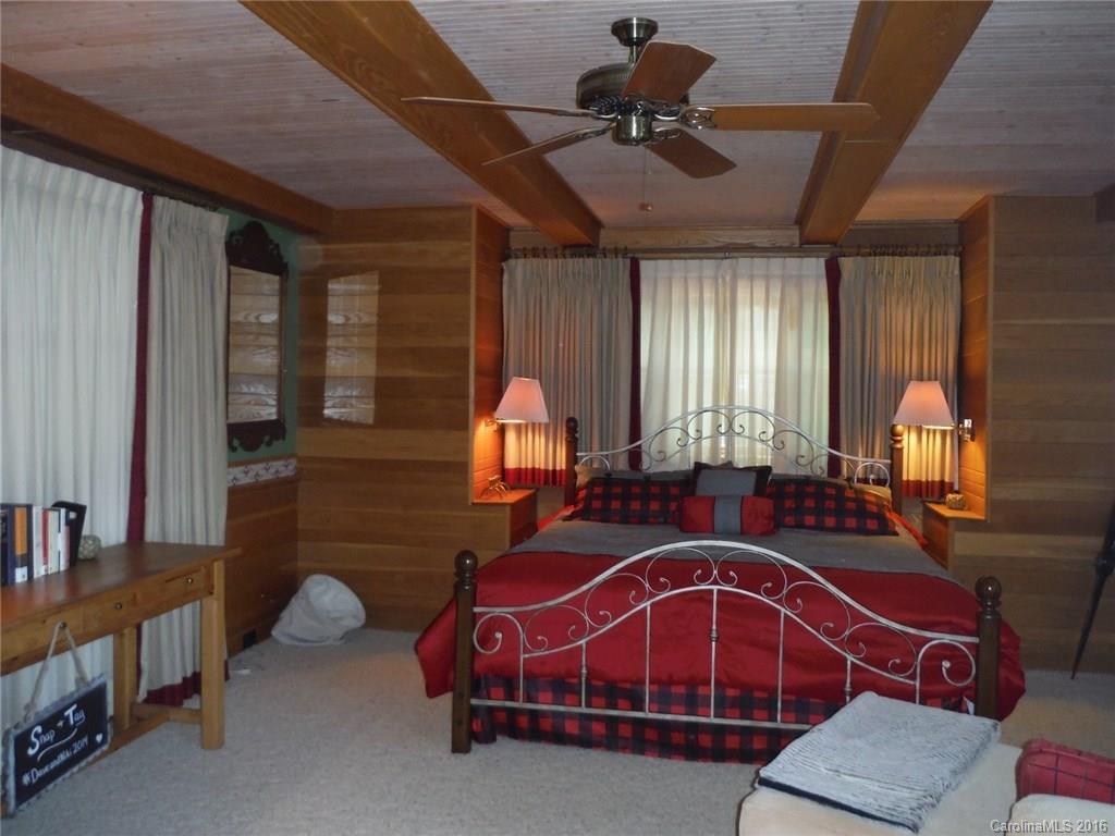 Rumbling Bald on Lake Lure - Residential