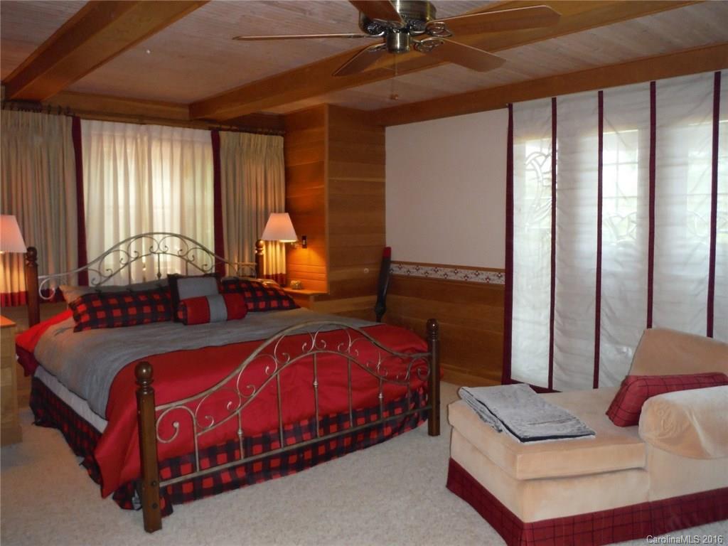 Rumbling Bald on Lake Lure - Residential