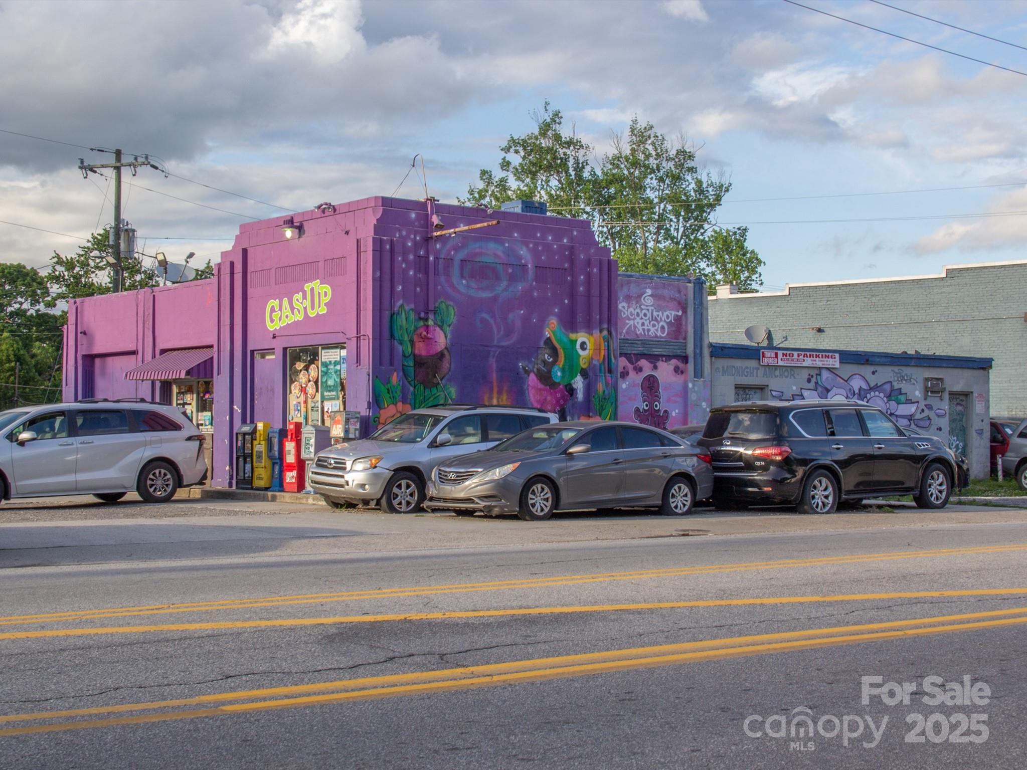 405 Haywood Road