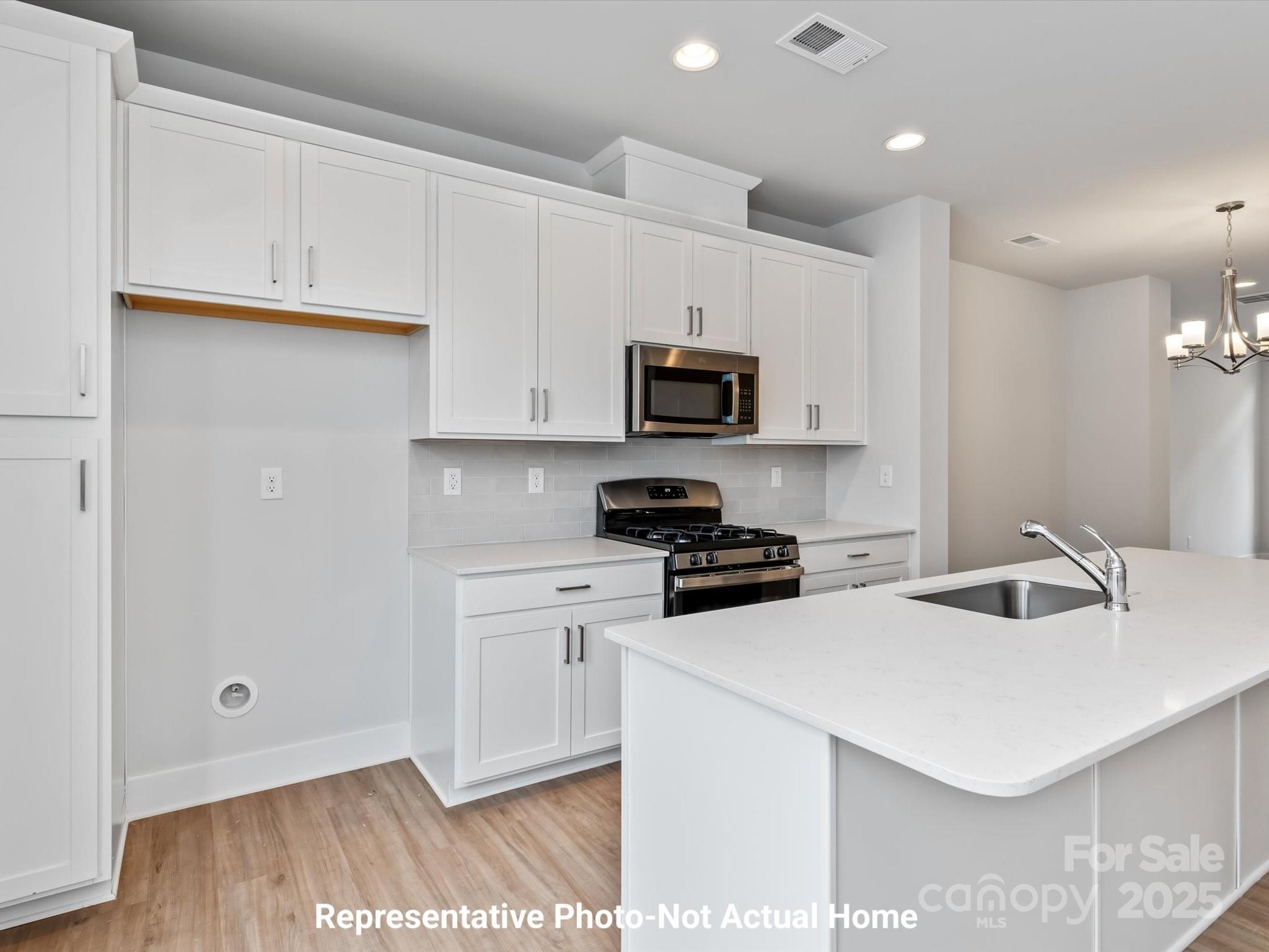 9927 Annsborough Square