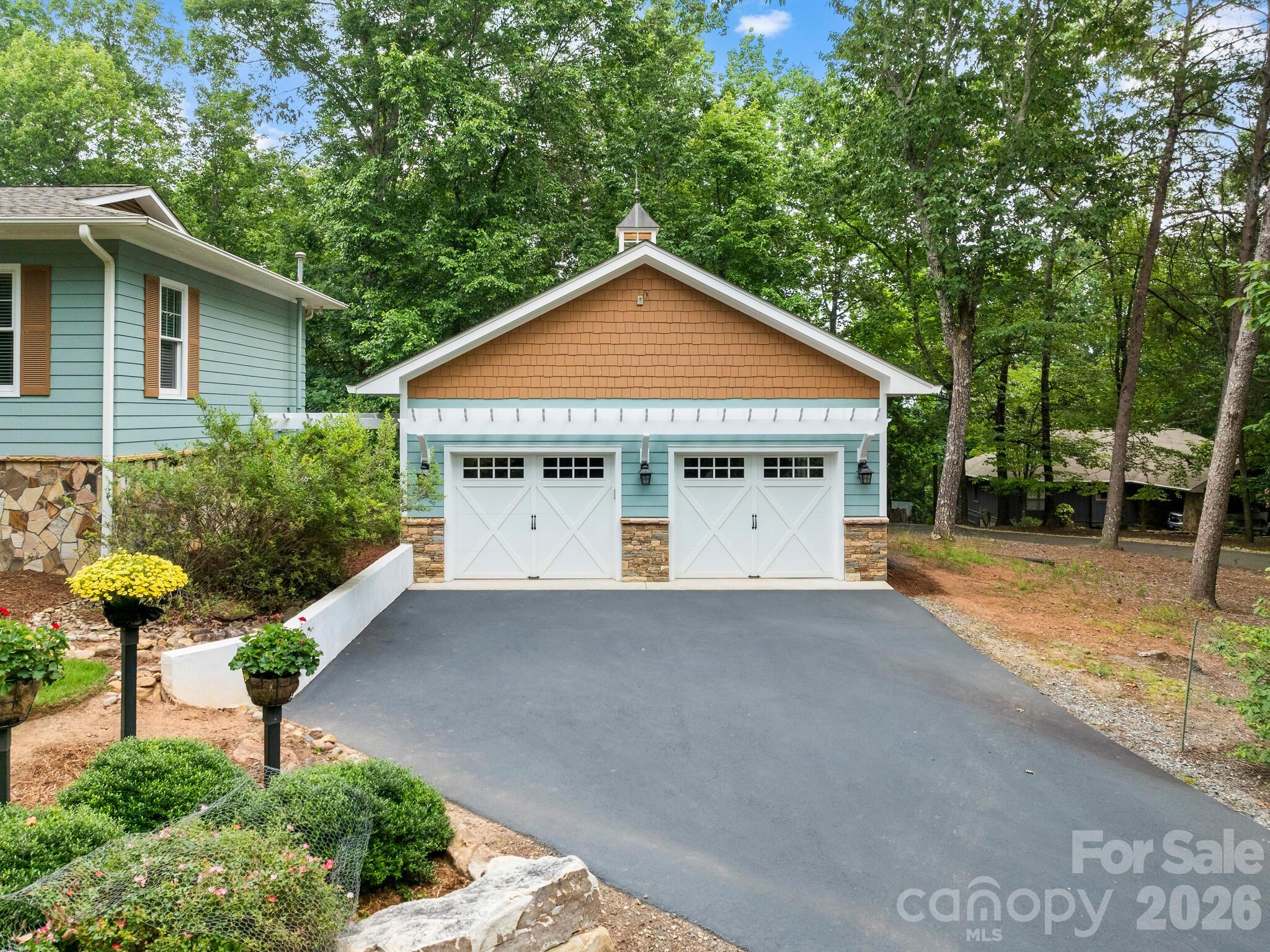 1165 Mountain Laurel Drive