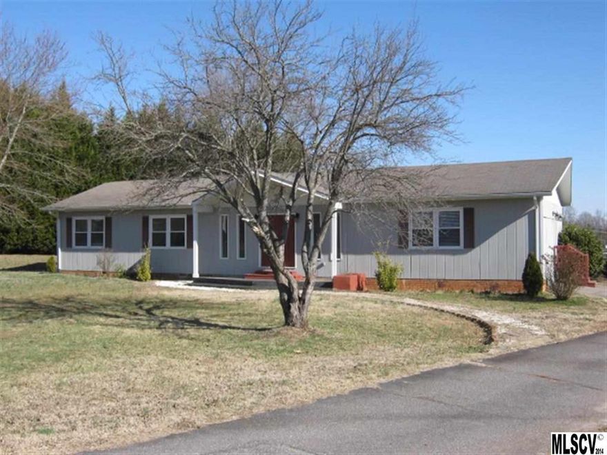 Foreclosure. Clean interior, some work may be required. Nice level front and back yards. Very large family room. Missing appliances. There are paint chips around the exterior windows, decks, etc.. so this may prevent FHA, VA & USDA loans.