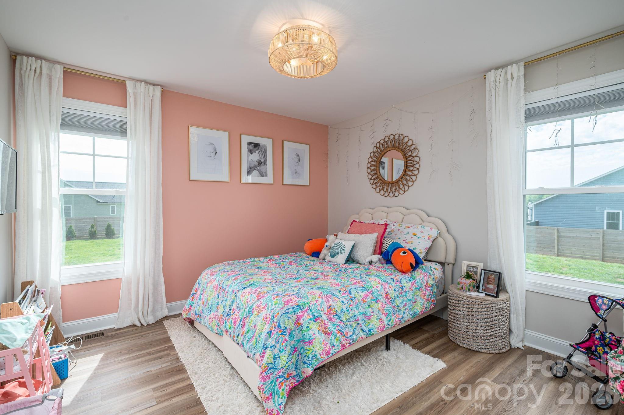 WEST END - Residential