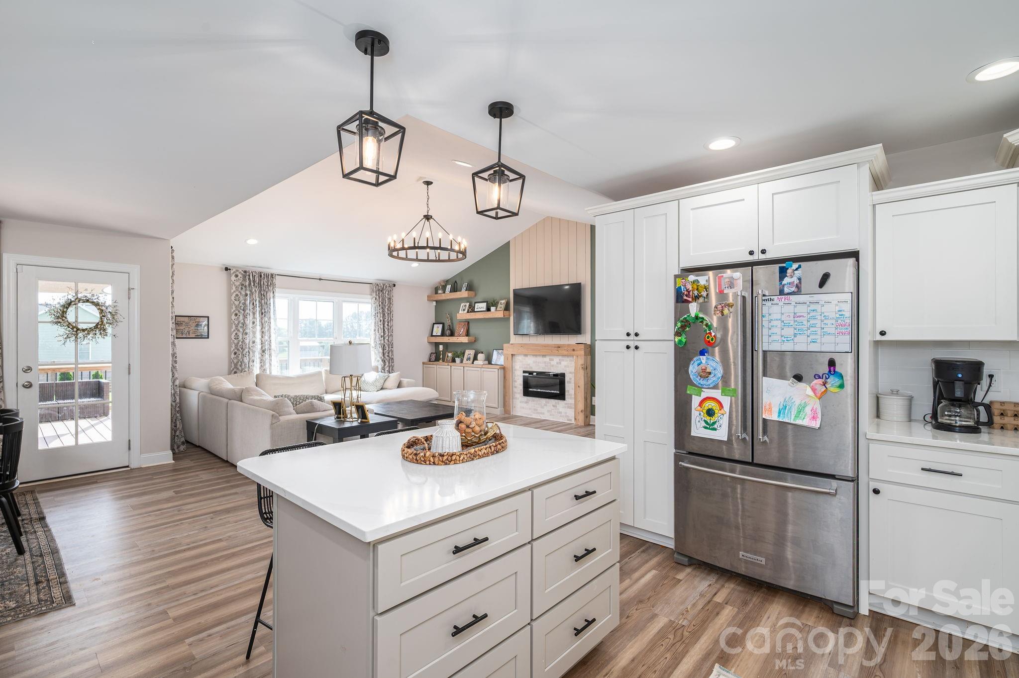 WEST END - Residential