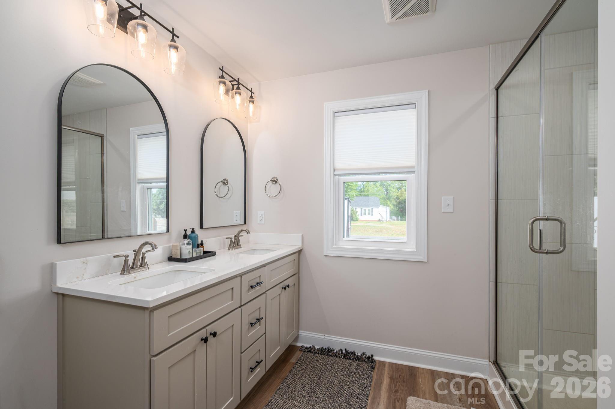 WEST END - Residential