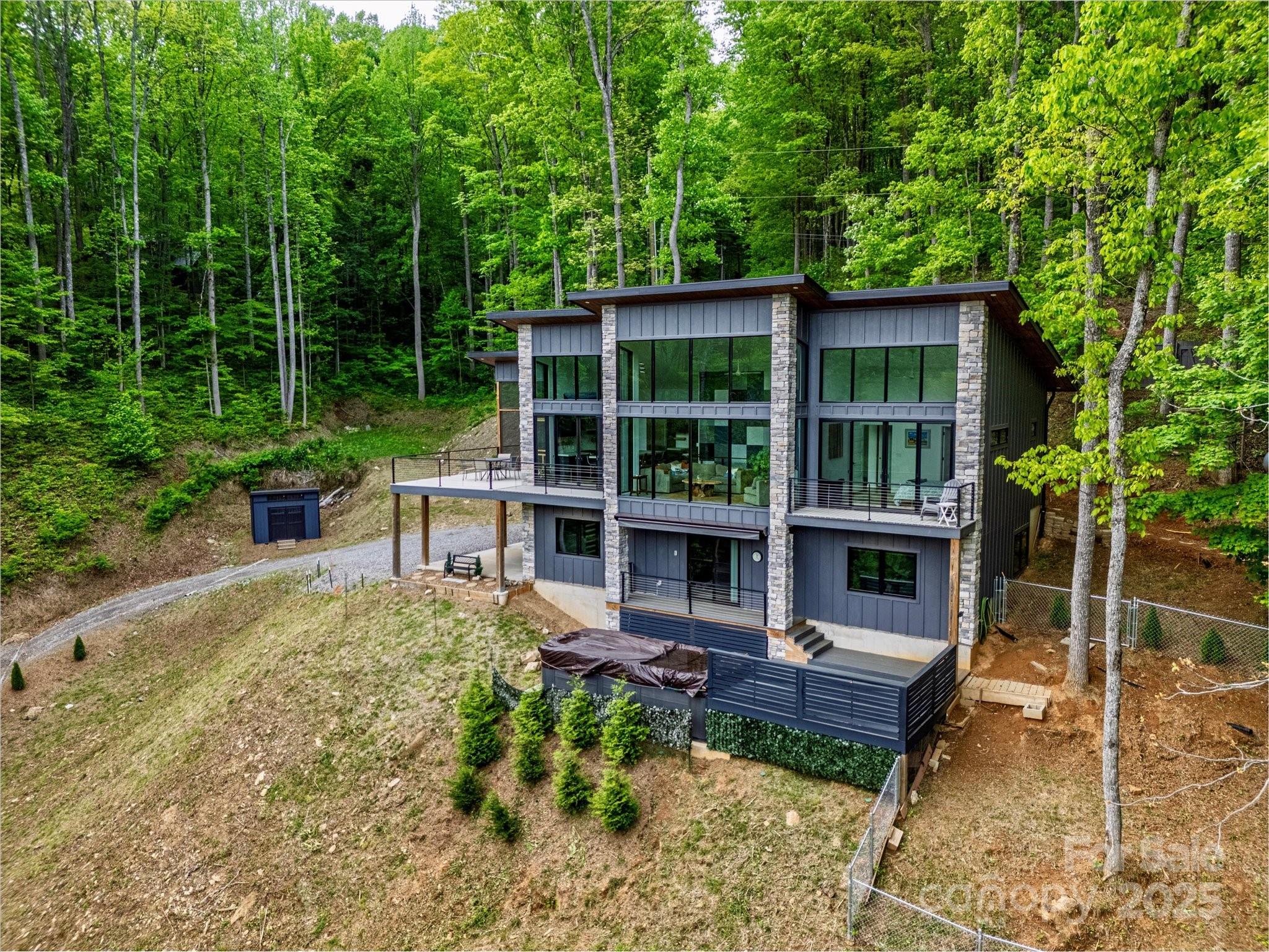 75 Ladyslipper Lane