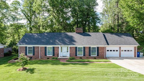 717 Pennell Street NE Lenoir NC 28645