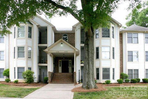 Photo of 6264 Rosecroft Drive, Charlotte, NC 28215 (MLS # 4435772)