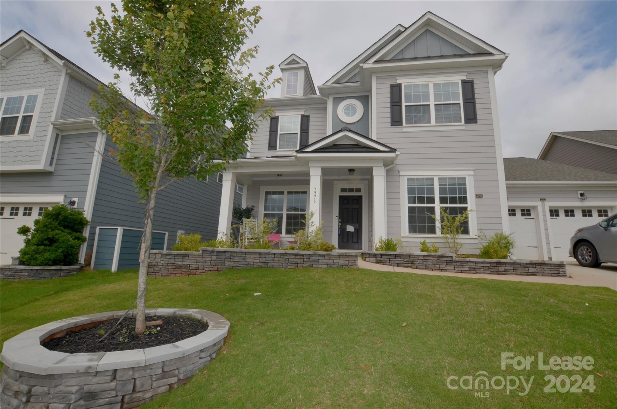 Allen Mills - Residential Lease