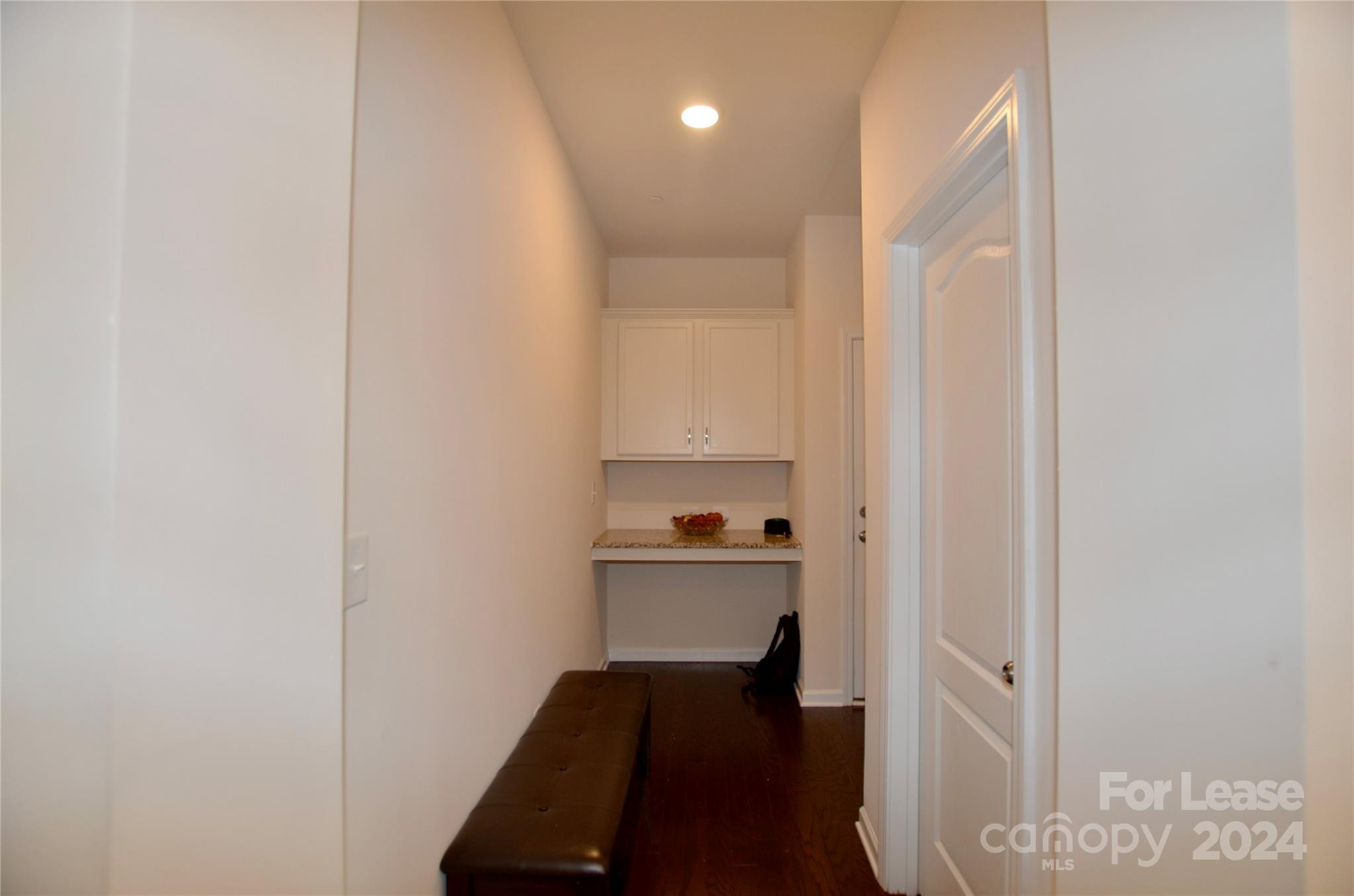 Allen Mills - Residential Lease