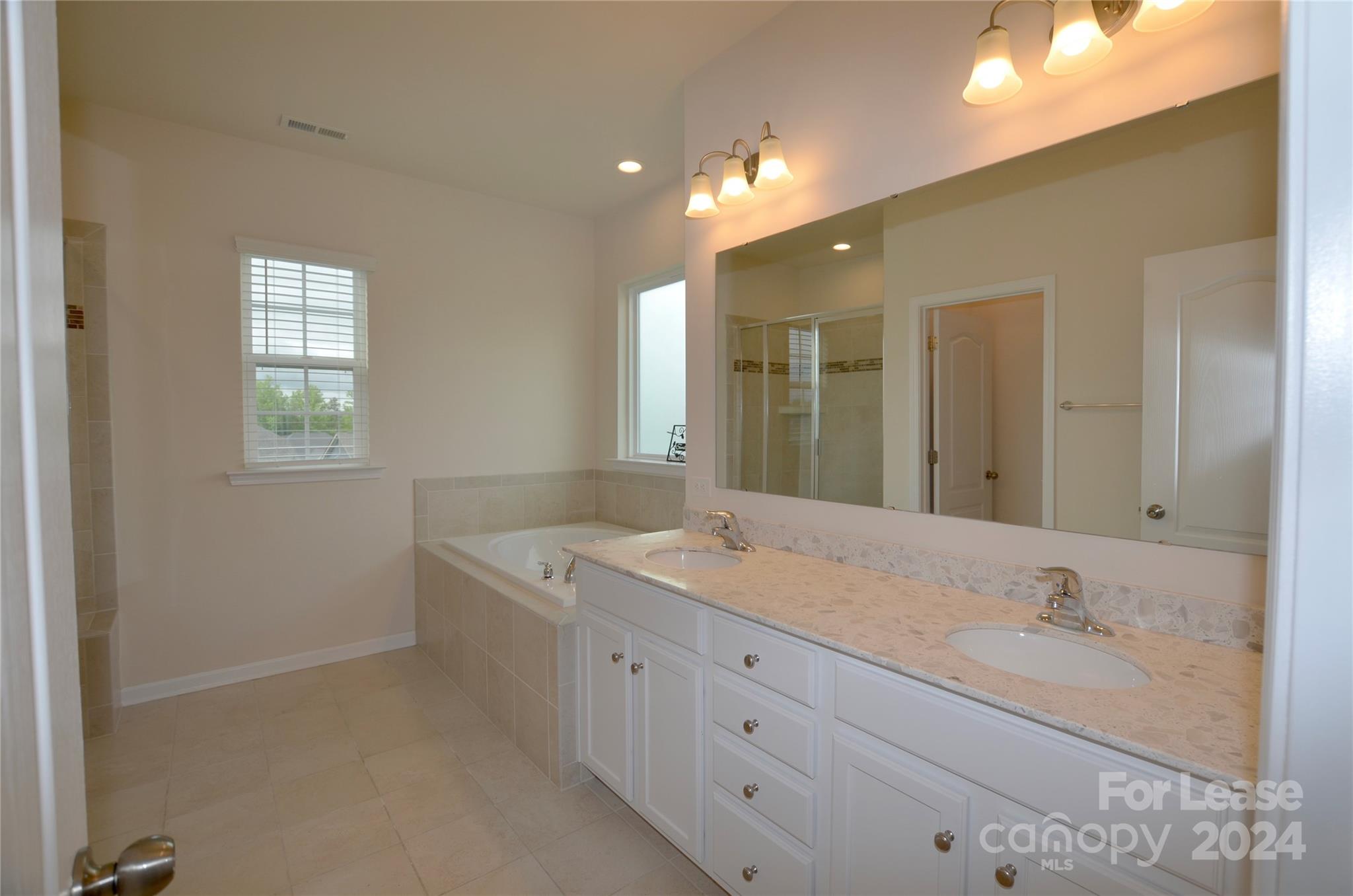 Allen Mills - Residential Lease